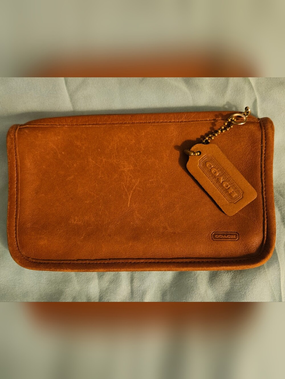 Very Sought After VINTAGE COACH British Tan Leather Chunky Case #7165